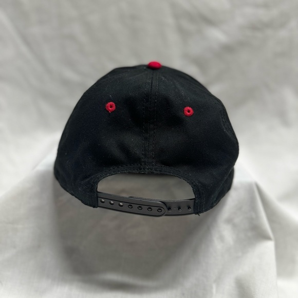 Levi’s | Black and Red Embroidered SnapBack Hat | - Picture 5 of 5